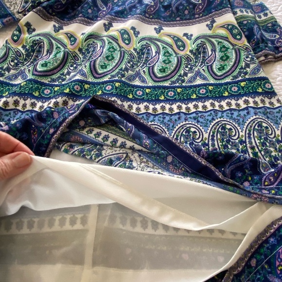 Old Navy Blue, Green and White Paisley Print 3/4 Sleeve Dress Size Medium - Picture 7 of 12